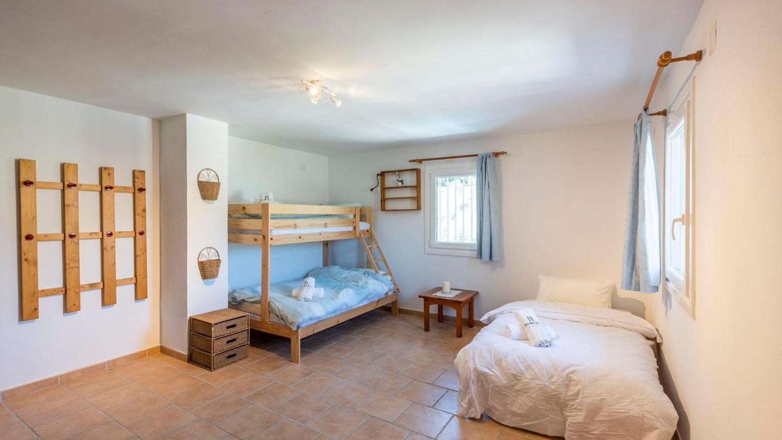 Casa Rural El Ciruelo Loco Alfarnate By Ruralidays Альфарнатехо Экстерьер фото
